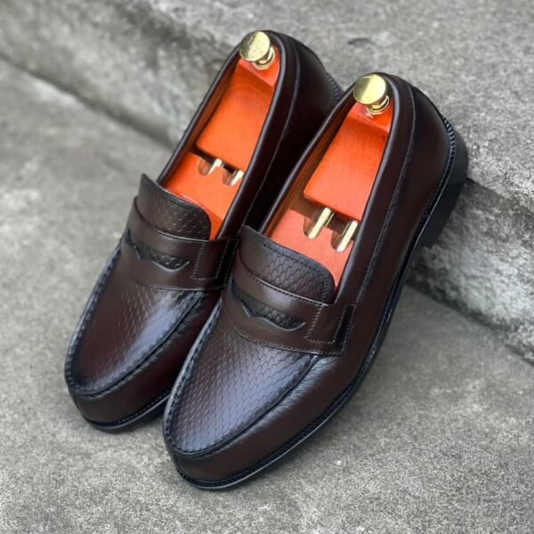 2025/05/1000415253.jpg Mocassins en cuir marron