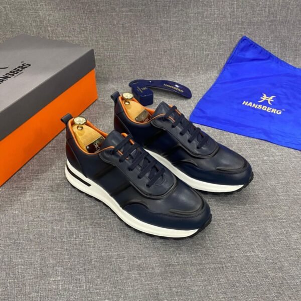 2025/05/1000422465.jpg Hansberg (bleu)