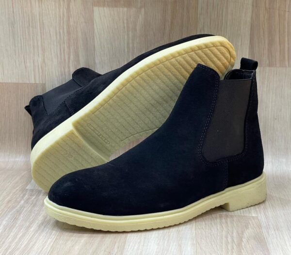 2025/05/1000426839.jpg Boot à gaine en daim