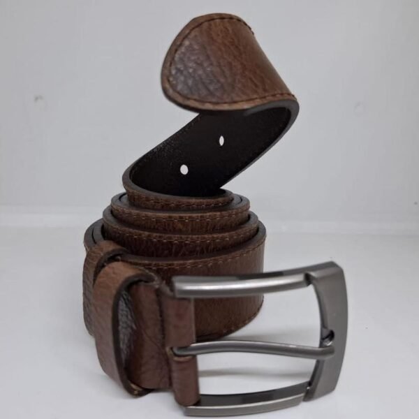 IMG-20250813-WA0006 L'Option Cuir Authentique