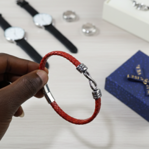 bracelet en cuir rouge (argent)