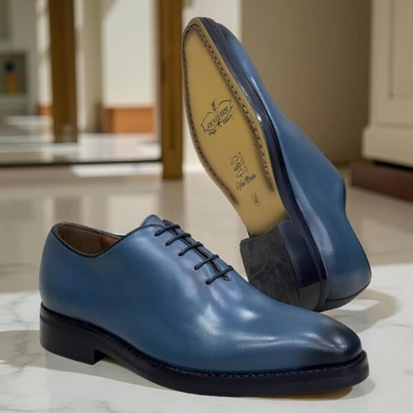 Richelieu Wholecut Cuir Bleu Patiné
